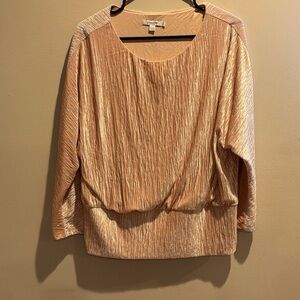 Chicos International Concepts Women's Metallic Gold Blouse size 2(large)